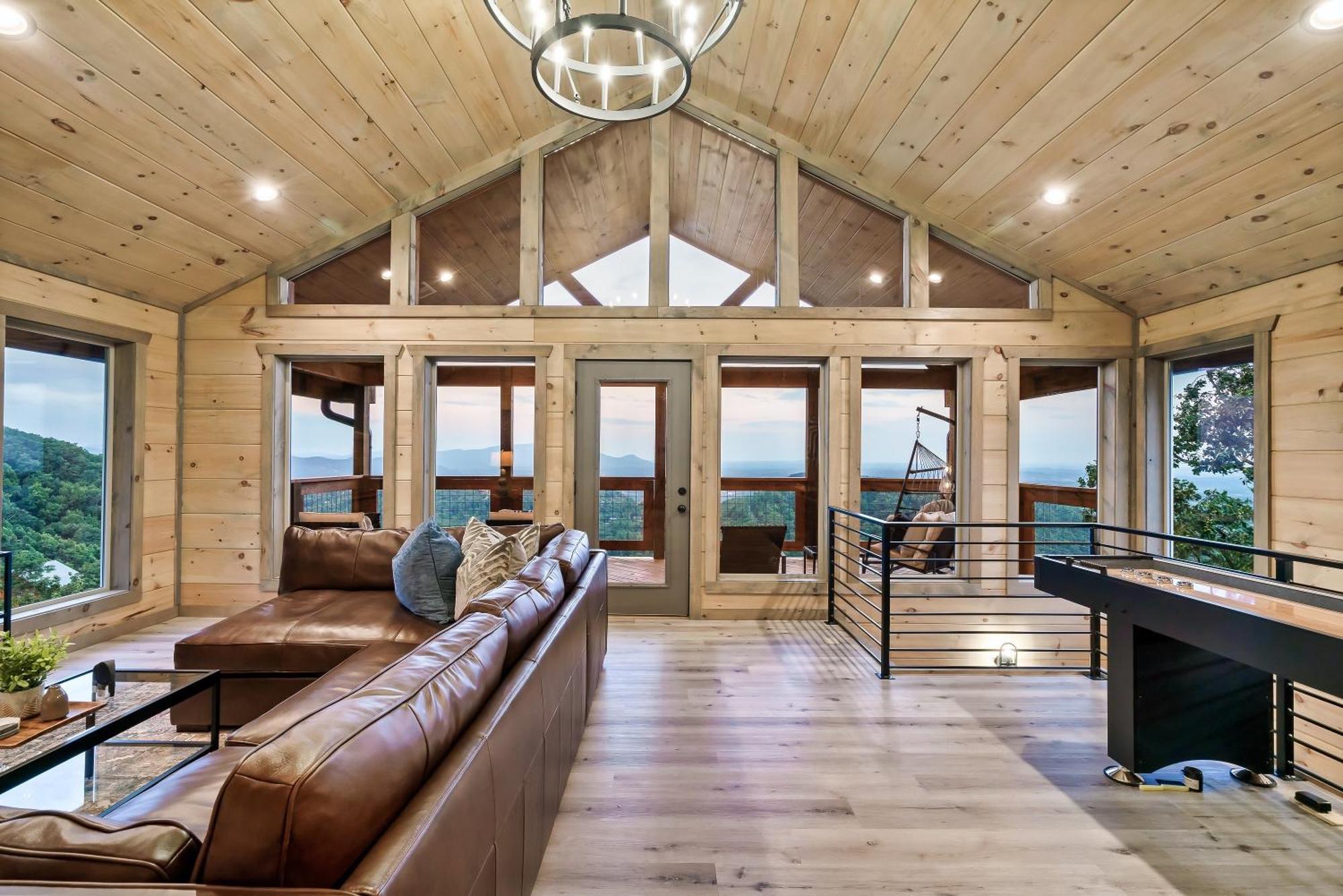 New Luxury Cabin With Stunning Mountainviews,Hottub, Firepit, Fireplace,2 Kingbeds, 2 Covereddecks,Bbqgrill, Shuffleboard And Pool Access Sevierville Kültér fotó